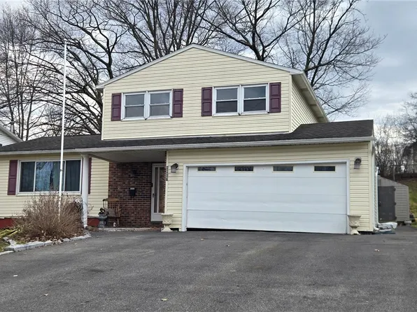 4867 Driftwood Dr, Liverpool, NY 13088