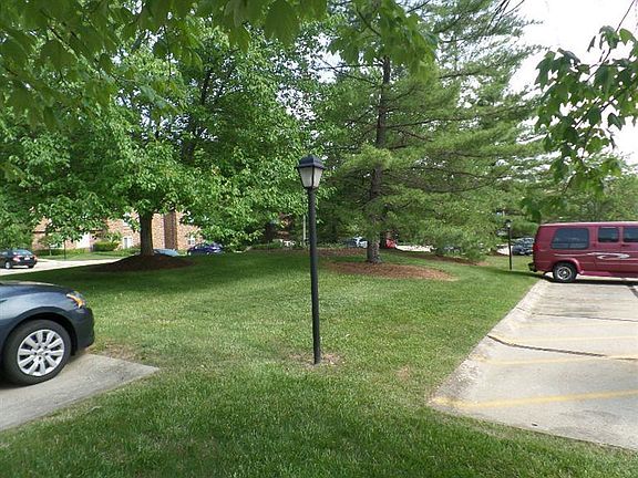 5th image of 5201 S Eaglesnest Dr #98