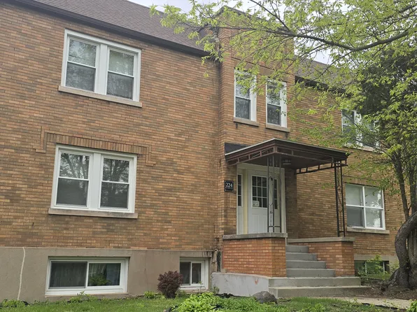 224 Jefferson Ave #7A, Elgin, IL 60120