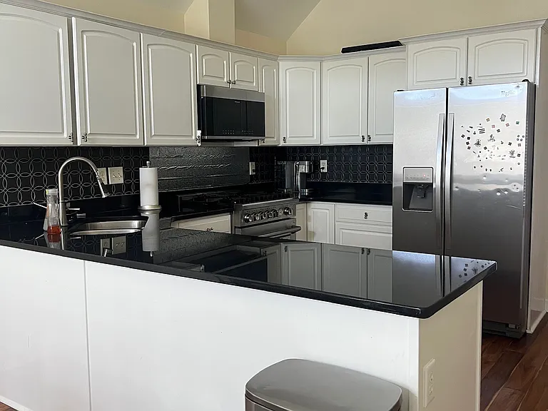 122 Erica Dr — Photo 33