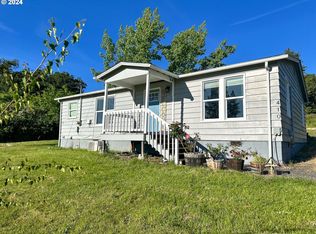 410 N Hyland Ln, Lowell, OR 97452