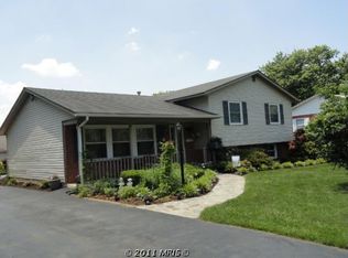 707 W Church Rd, Sterling, VA 20164