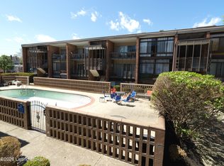 1040 Cherokee Rd APT F6, Louisville, KY 40204