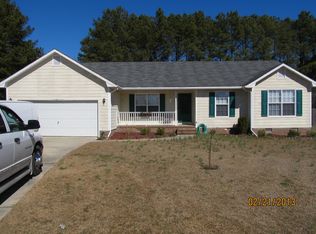 126 Pearce Pl, Raeford, NC 28376