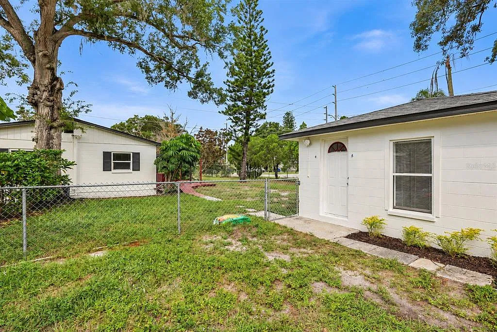 1 bed, 1.0 bath, 512 sqft, $1,200 — Photo 2