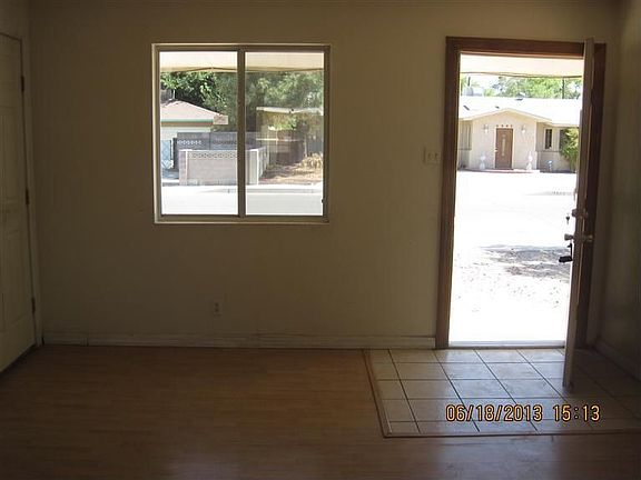 4th image of 400 Mimi Ct NW