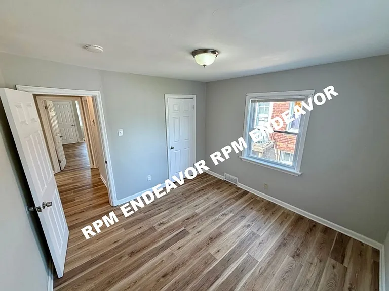 6857 Julian Ave — Photo 11