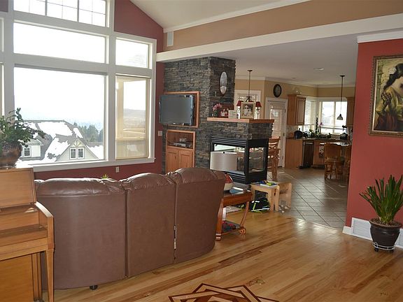2nd image of 8712 E Red Oak Dr