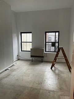 5th image of 24 Ludlow St APT 2