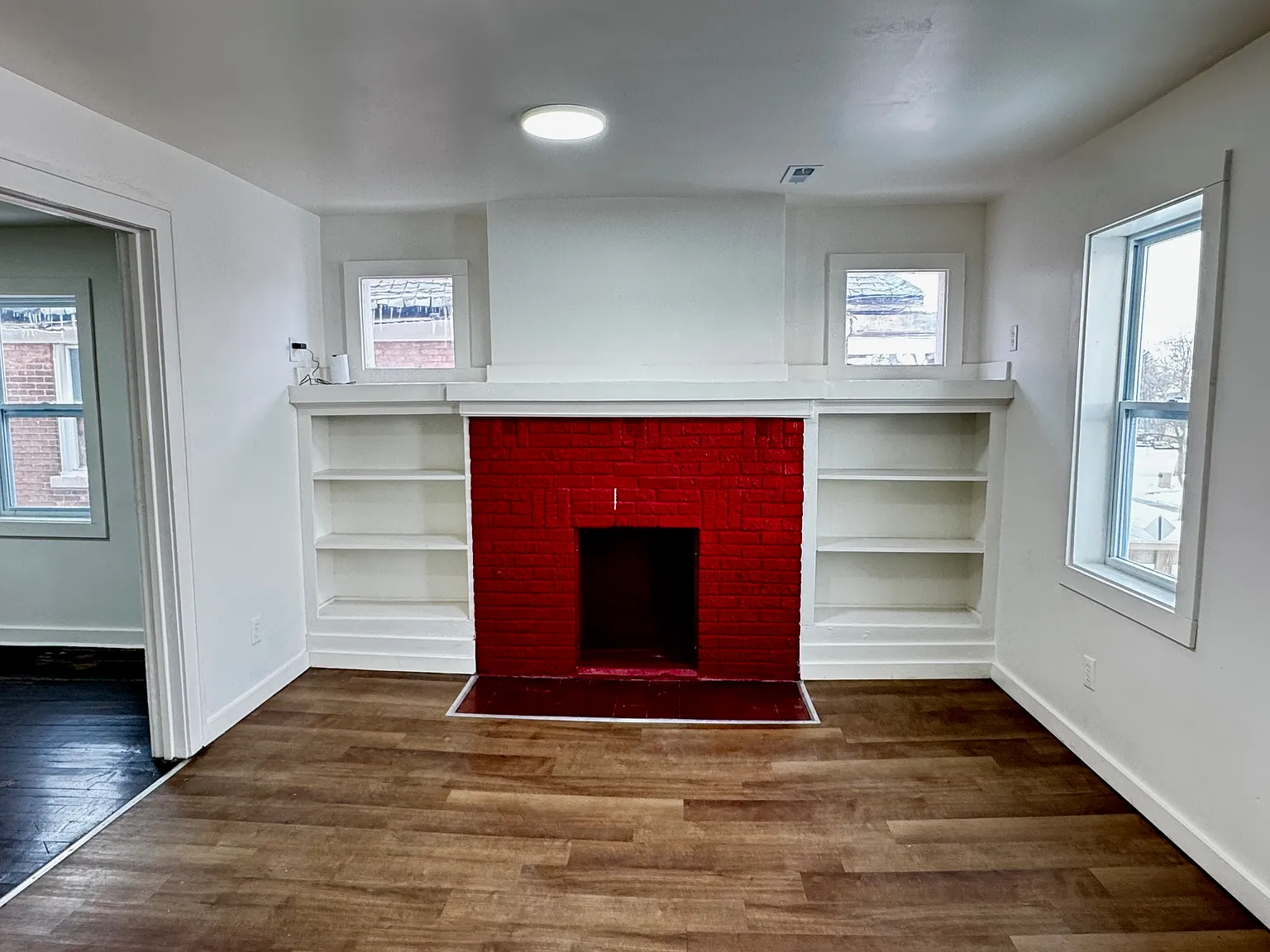 3 bed, 1400 sqft, $1,300 — Photo 4