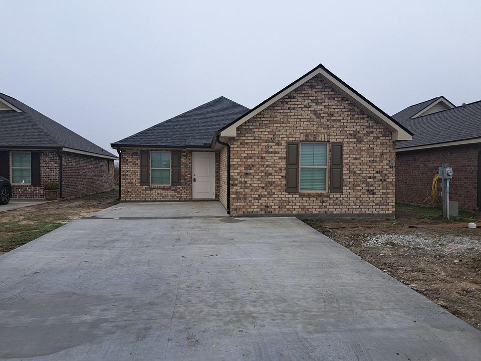 1st image of 1670 Acadian Dr