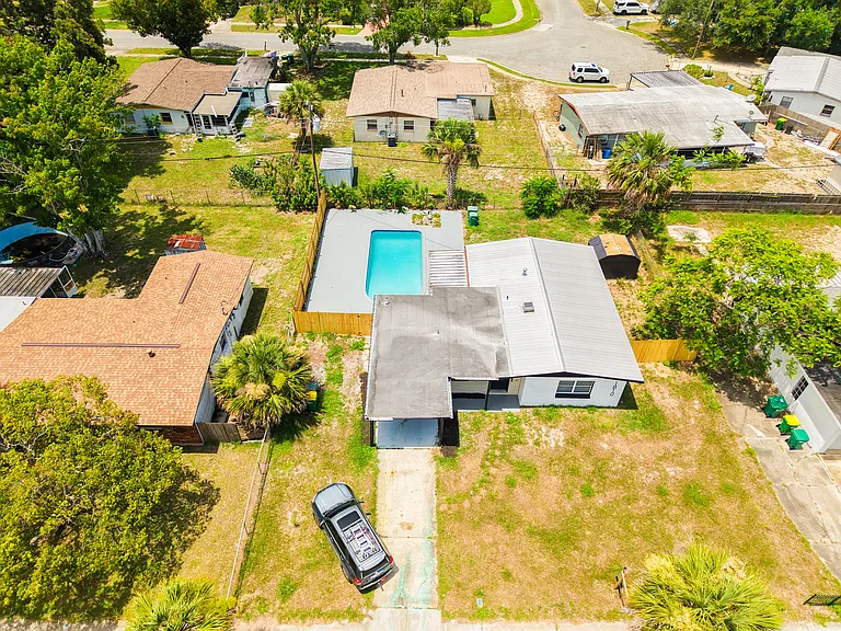 1810 Dixon Blvd — Photo 3