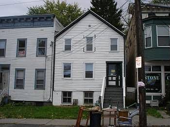 1st image of 490 Yates St
