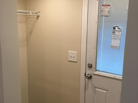 Mud room, entrance off kitchen