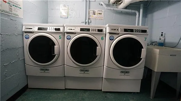 Rented by R New York | media 46