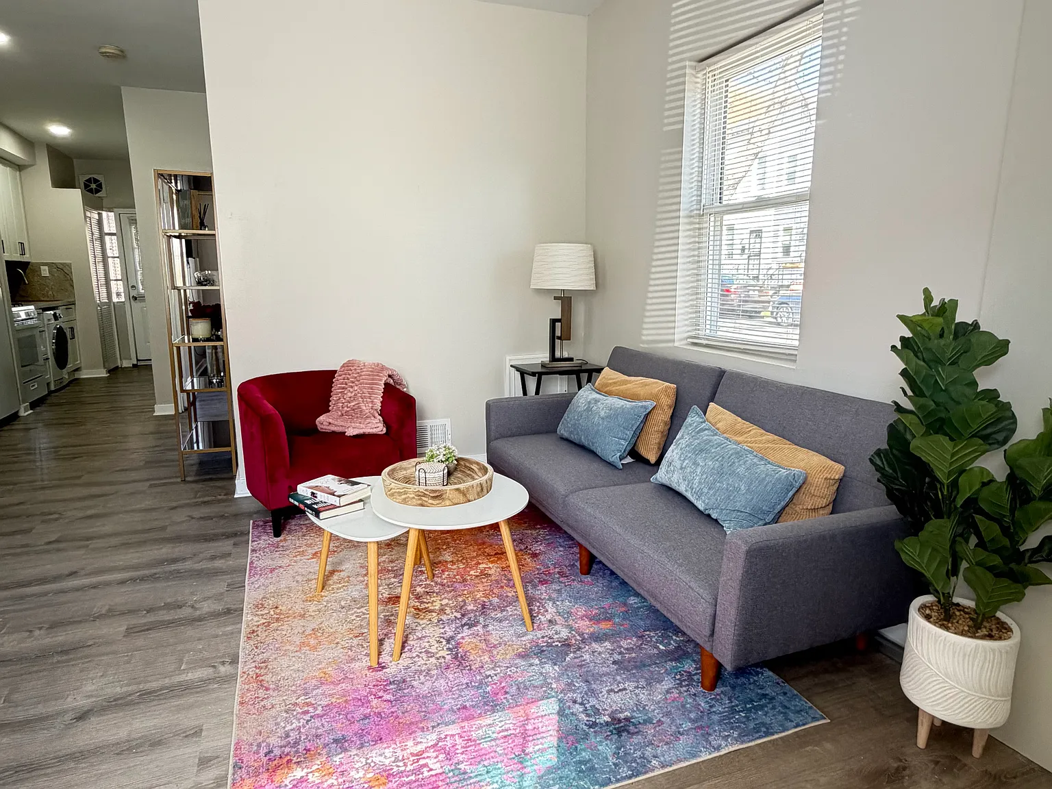 1 bed, 650 sqft, $1,980 — Photo 2