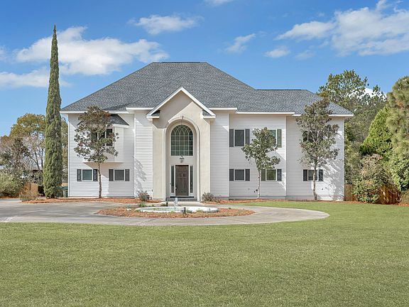 2nd image of 2030 W Lake Shore Dr