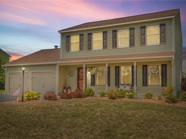 7324 Spring Mountain Dr, East Syracuse, NY 13057