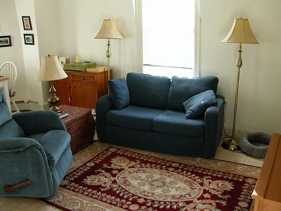 5th image of 104 Caroline St Floor 2