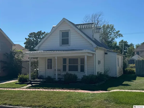 909 Washington Ave, Dorchester, NE 68343