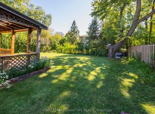 8 Bellbury Cres, Toronto, ON M2J 2J7