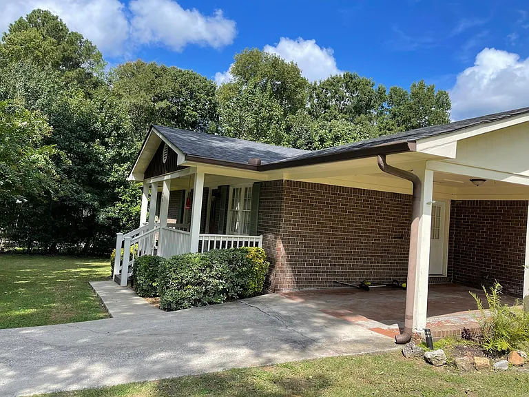 21 David Rd — Photo 7