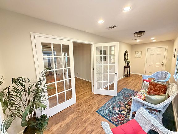 5th image of 2263 Ridge Rd