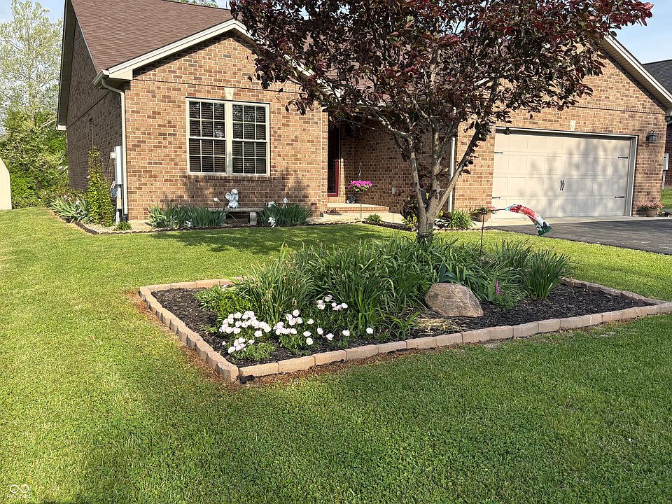 1st image of 201 S Westwood Dr