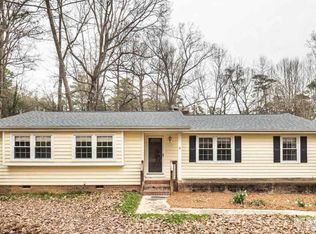 1045 Dunsford Pl, Cary, NC 27511