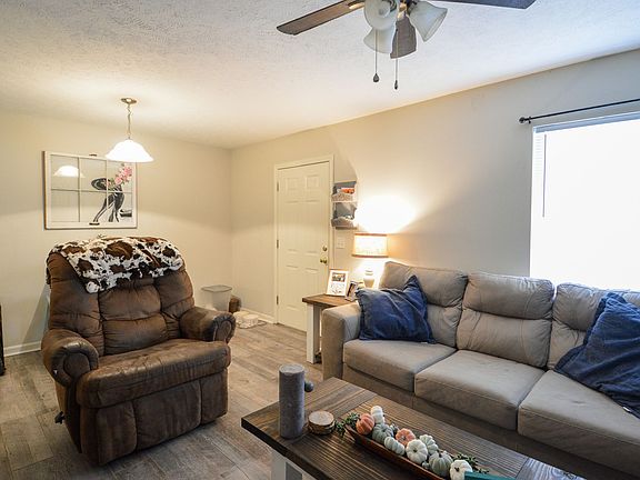4th image of 102-106 Hartness St #104