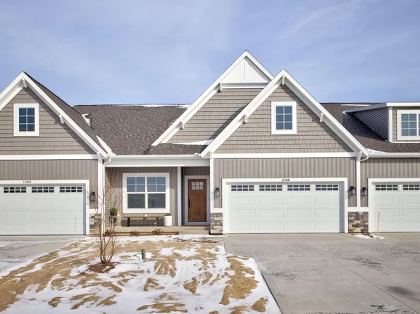 11909 Smithfield Dr, Holland, MI 49424