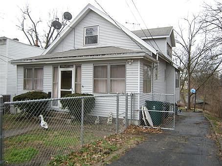 1st image of 1315 Considine Ave