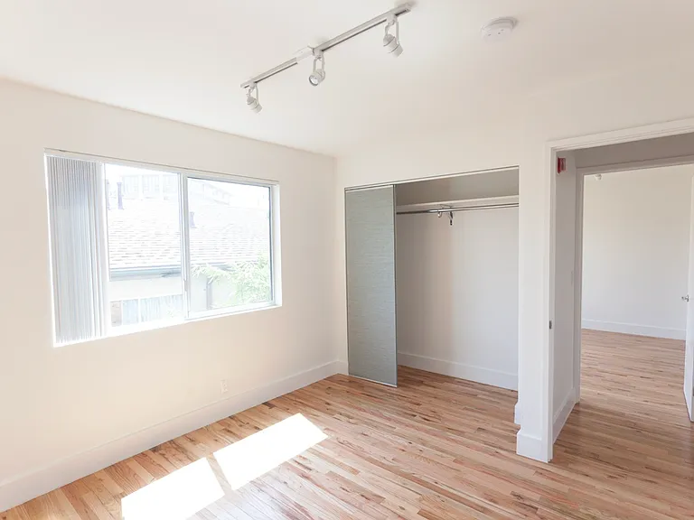 938 White Knoll Dr #9 — Photo 9