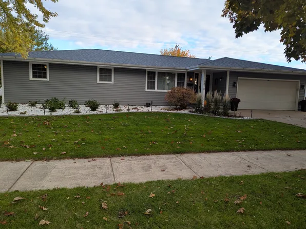 1818 E Lindbergh St, Appleton, WI 54911