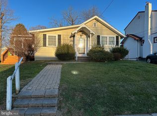 848 Amosland Rd, Morton, PA 19070