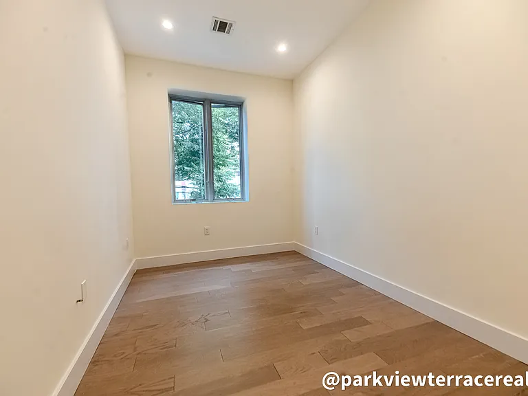 1257 Rogers Ave #4A — Photo 7