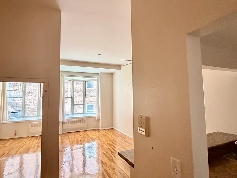 6120 Woodside Ave #2C — Photo 11