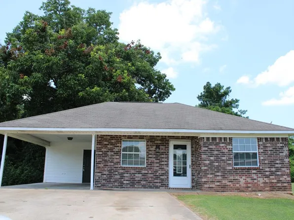 2817 Love Creek Dr, Texarkana, AR 71854