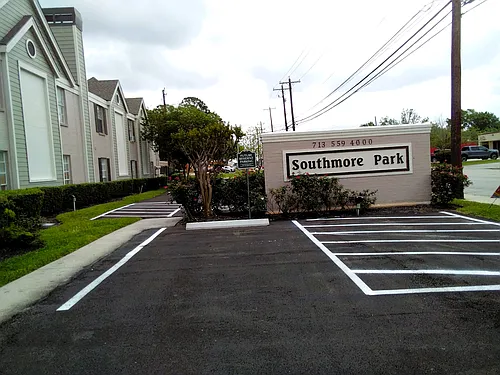 Southmore Park Apartments Photo 1