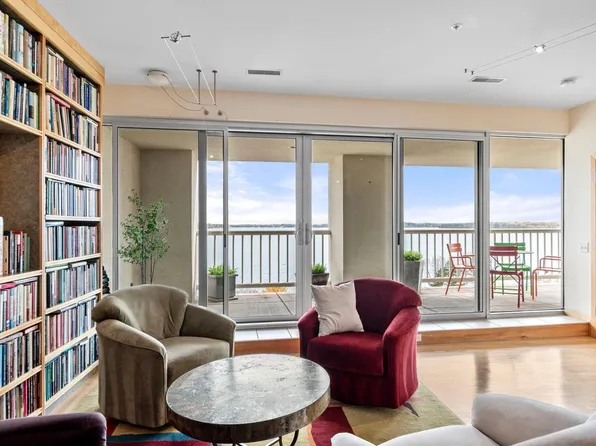 155 East Wilson Street #403, Madison, WI 53703