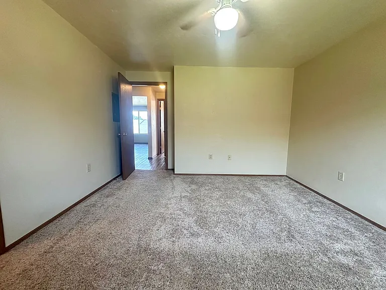 2685 Humboldt Rd — Photo 38