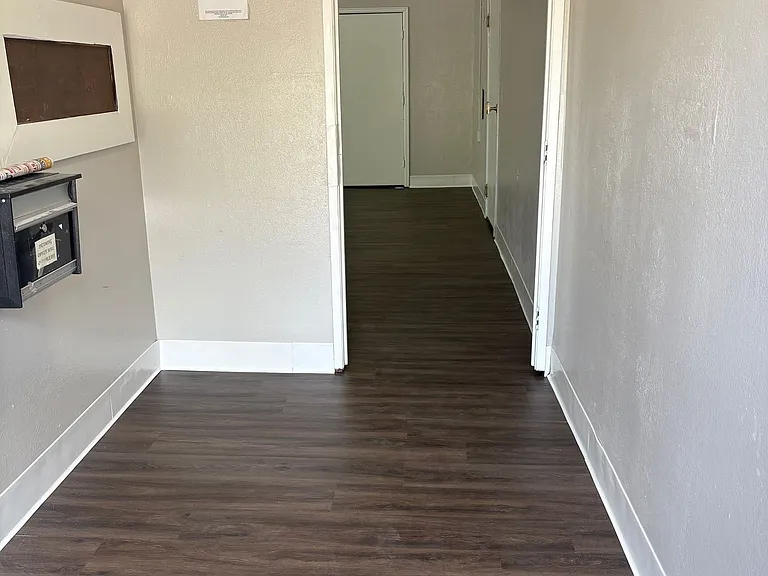 Prospect Pointe Apartments — Photo 4
