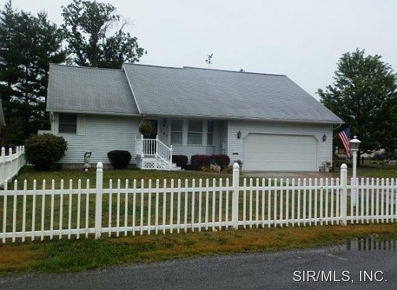 1st image of 340 E Hoehn St