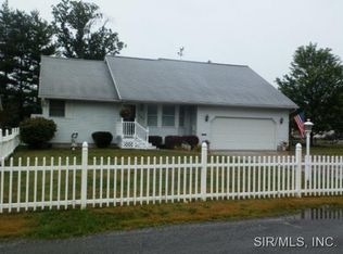 340 E Hoehn St, Carlinville, IL