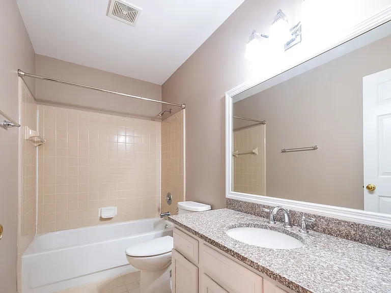 1561 Glen Erin Dr — Photo 25