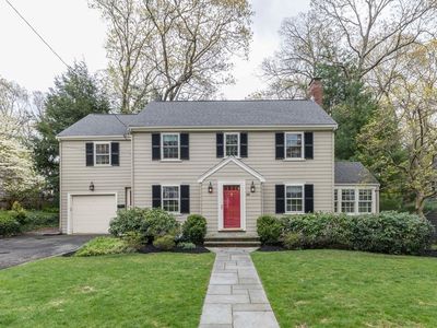 88 Lindbergh Ave, Needham, MA, 02494