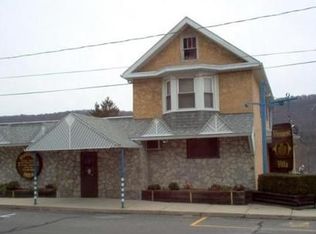 201 W Ruddle St, Coaldale, PA 18218