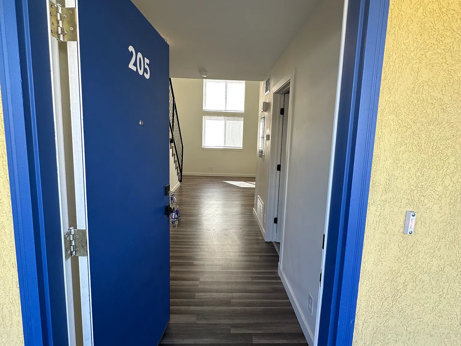 1 bed, 580 sqft, $1,228 — Photo 2