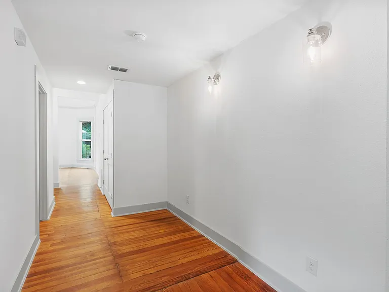 Modern Luxury in San Marcos' Premier Courtyard Community Now Leasing! — Photo 17