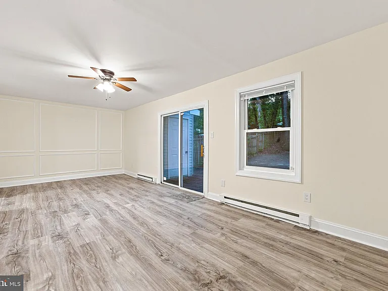 155 Hampshire Rd — Photo 8